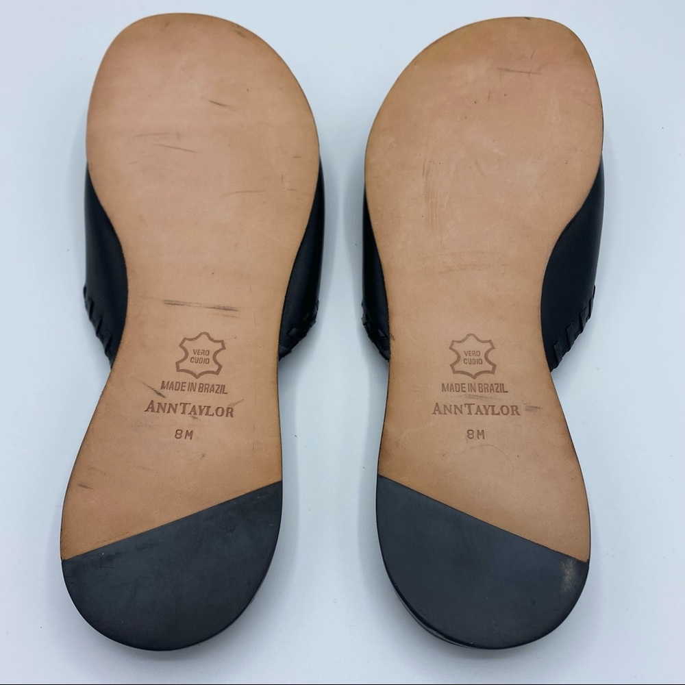 Ann Taylor || Slip-On All Leather Sandals with Exposed Toe; with Bow; Size 8M - Picture 7 of 10